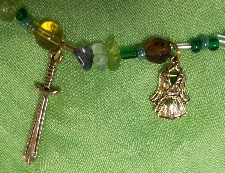 File:YHthemednecklace 06.jpg