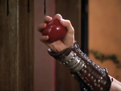 File:Artemis - red apple.png