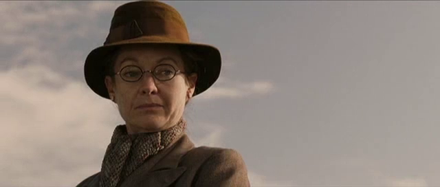 File:TCoN1 - Elizabeth Hawthorne - Mrs. Macready.png