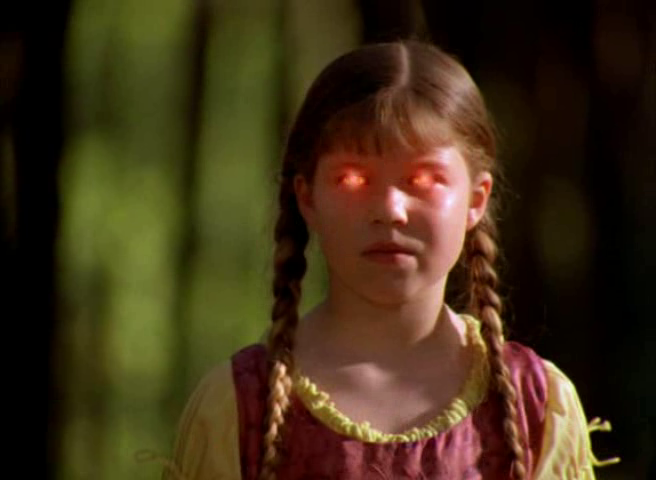 File:Little Girl Hera 02.png