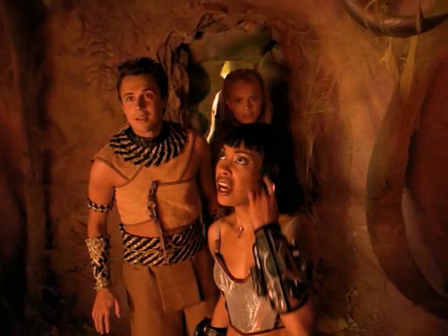 File:Chris Dykzeul - Dwork - C2525 2.08 - Juggernaut Down.png