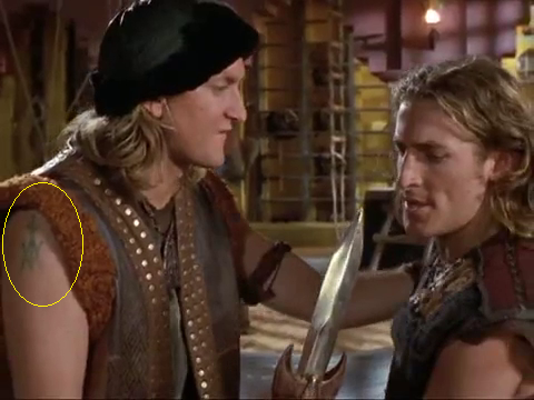 File:Lowack Tattoo 2.png