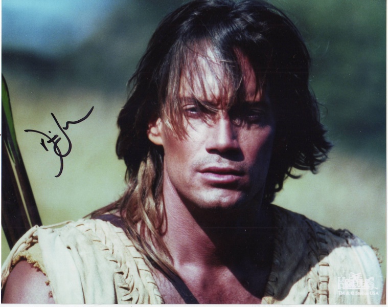 File:Kevin Sorbo Autograph.JPG
